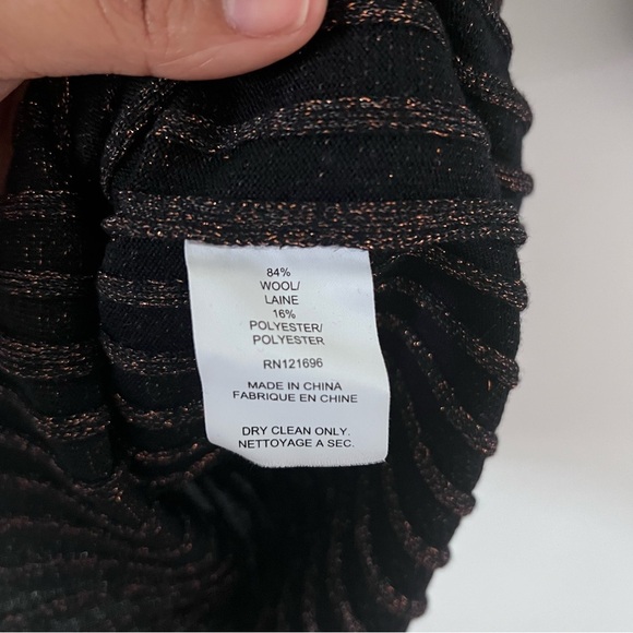 DemyLee Black & Rose Gold Stretchy Ribbed Wool Blend Knit Top |Size Small| - Picture 4 of 4
